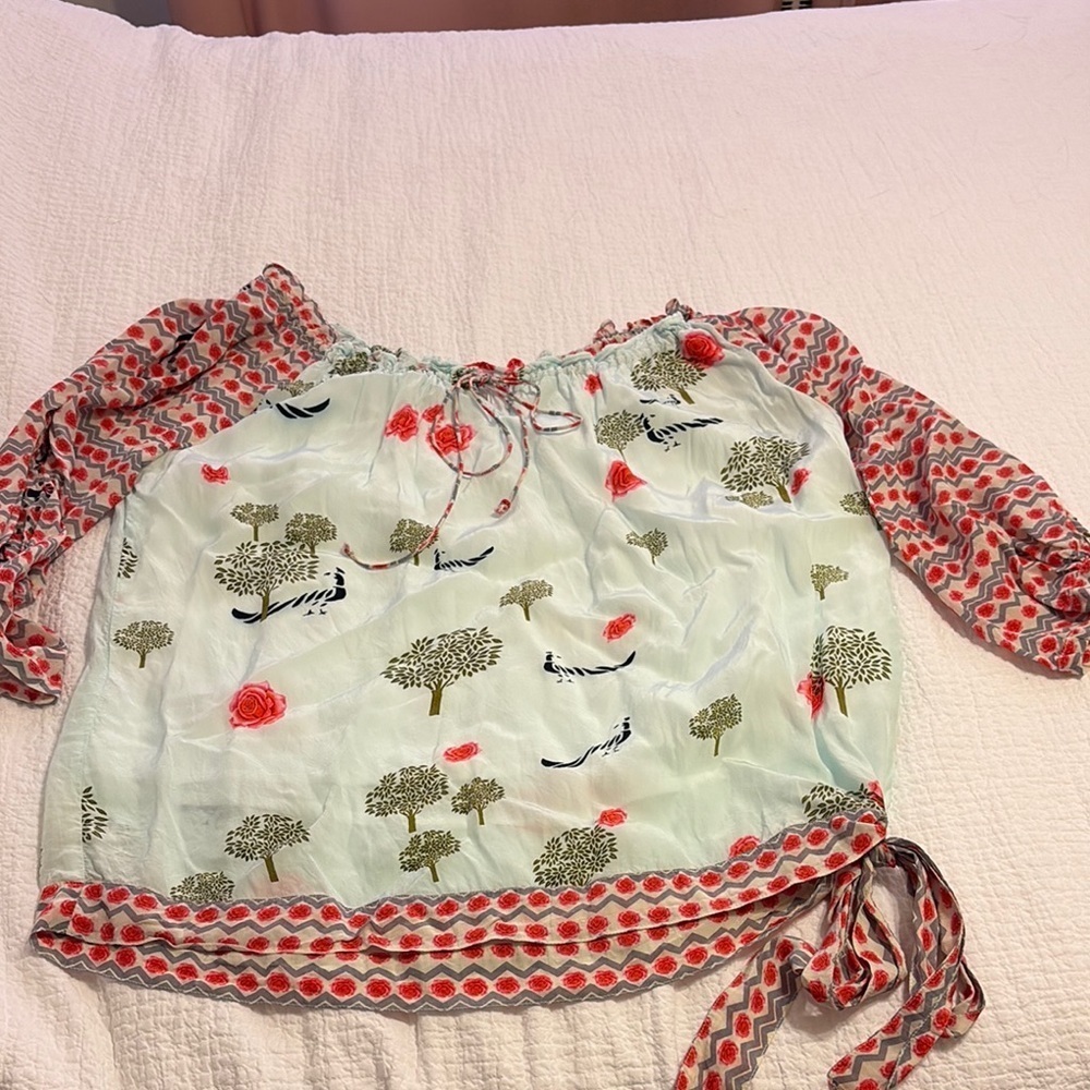 Benares vibrantly colorful pullover blouse.  Size S